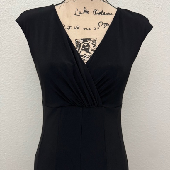 Lauren Ralph Lauren Dress Black Surplice Cap Sleeve Size 4 - Picture 2 of 12